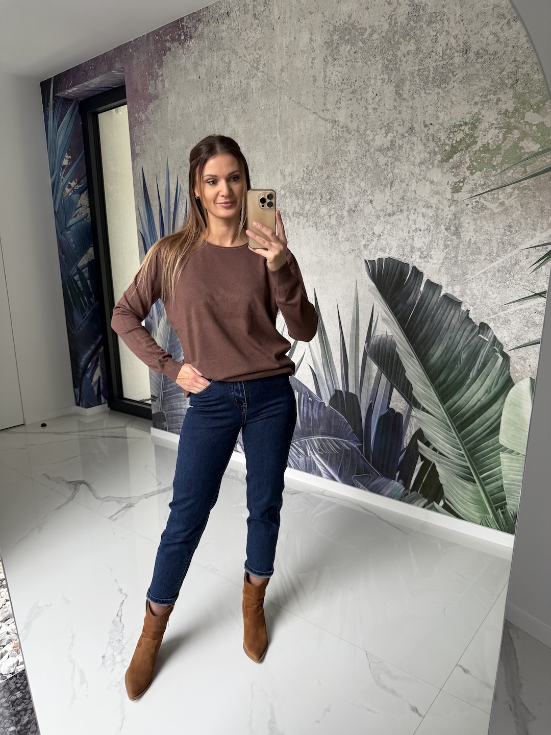 Sweter BASIC - czekolada     zdjęcie 2