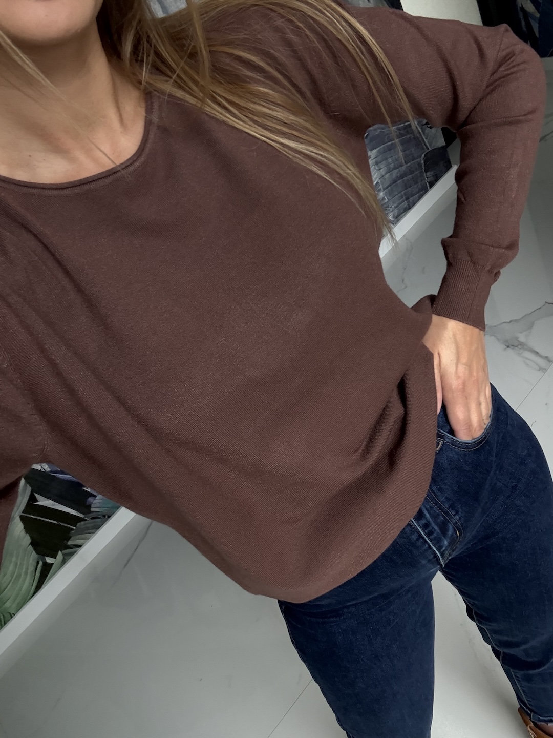 Sweter BASIC - czekolada     zdjęcie 4