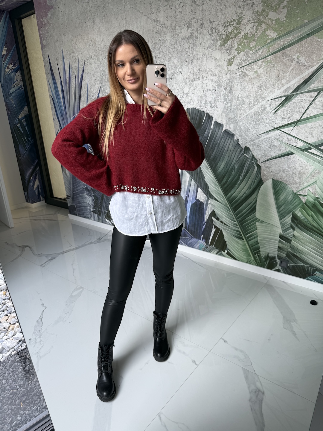Sweter z kryształkami - burgundowy  zdjęcie 1