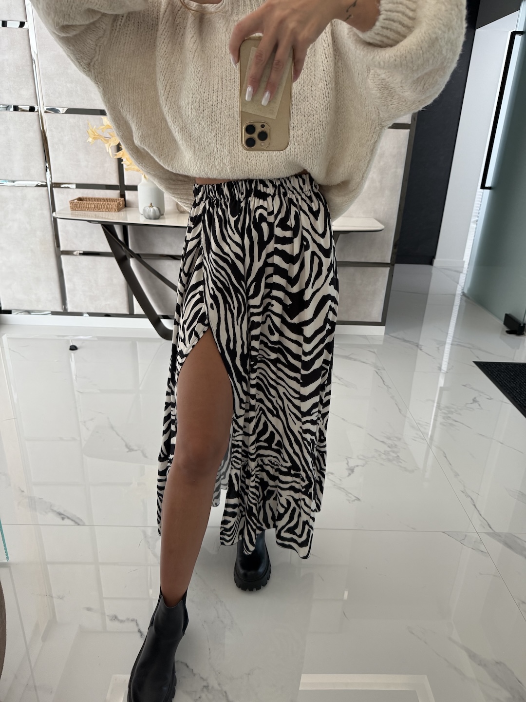 Spódnica z wysokim rozcięciem MAPLE - zebra  zdjęcie 2