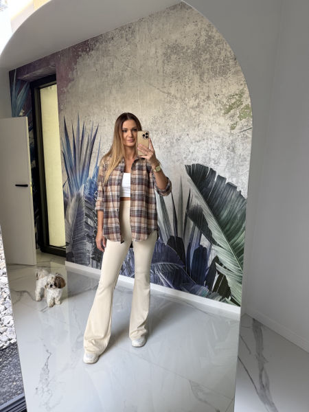 Beżowe legginsy dzwony 