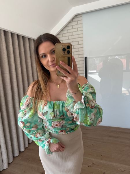 Bluzka hiszpanka - zielona w kwiatki