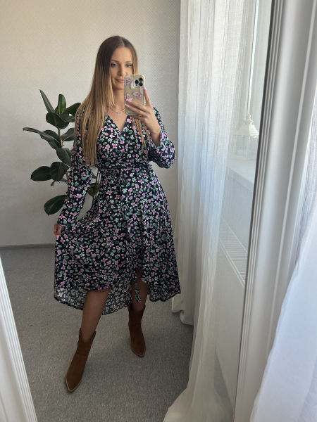 Sukienka typu warp MORIS - fioletowe kwiatuszki