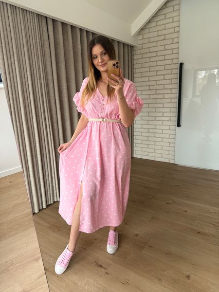 Sukienka w groszki SONA - różowa 
