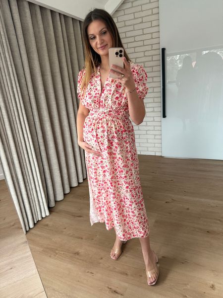 Sukienka ARIZONA - biała baza w czerwone kwiatuszki 