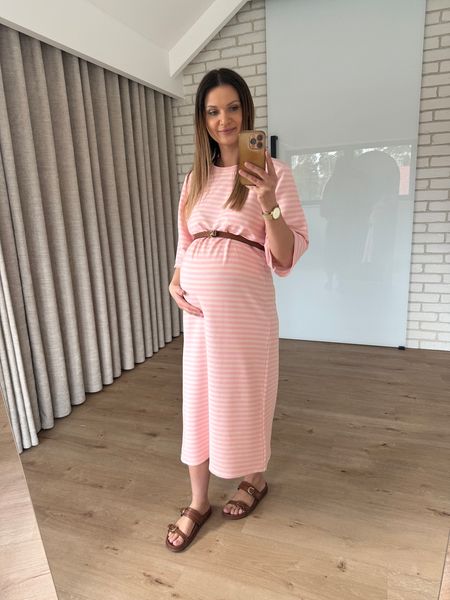 Sukienka bawełniana w paski - różowa 