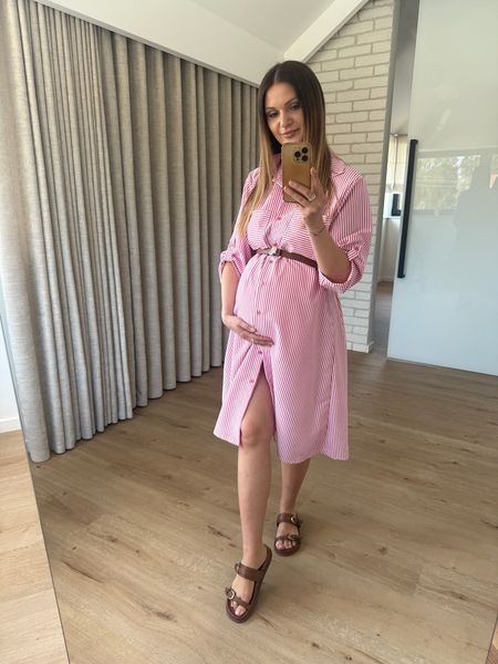 Sukienka koszulowa w paski - różowa  