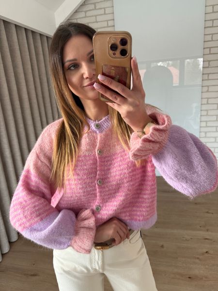 Sweter z falbanką z dodatkiem wełny - fioletowo - różowy 