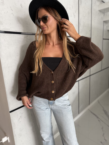 Sweter odpinany na złote guziczki MARIS  - czekolada   